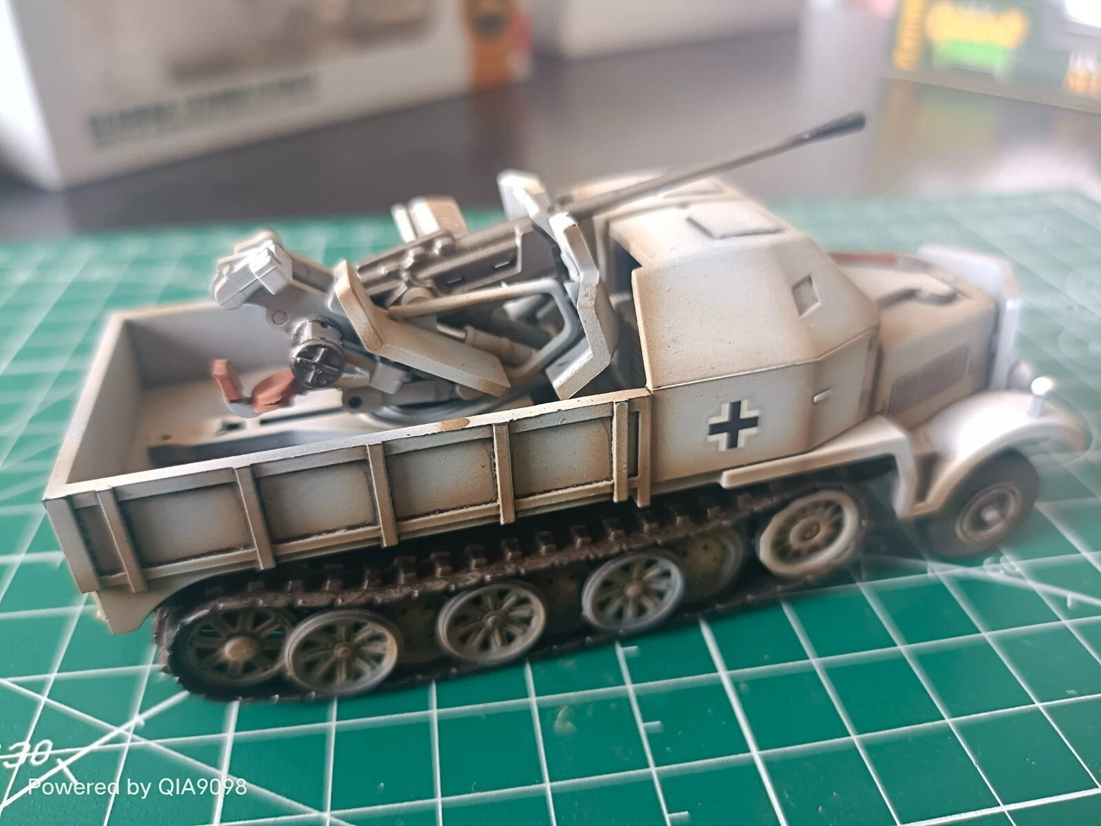 1:72 Scale WWII German Sd .Kfz.7/2 Flak37 Antiaircraft Gun Winter Painting Model 07FC0E-D4 - KOEEK