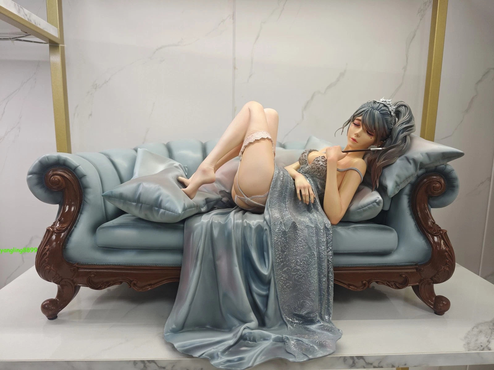 Ghost Blade The Glance Resin Statue Lying on sofa 1/4 Model Figure Decor Collect 07FC0E-D4 - KOEEK