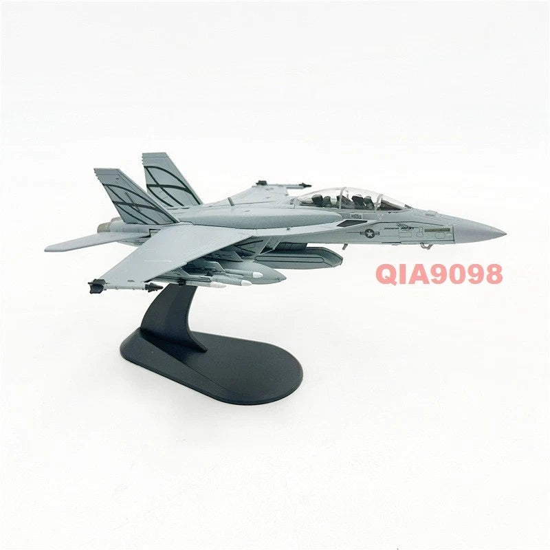 1/100 US Navy F/A-18 Aircraft Carrier-based Aircraft Metal + Plastic Model 07FC0E-D4 - KOEEK