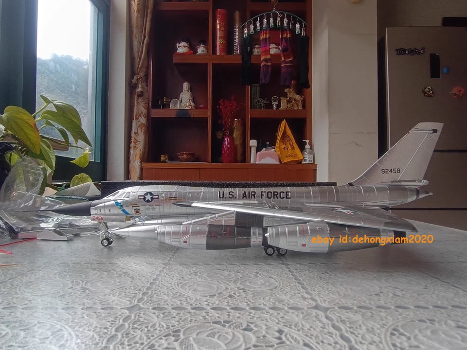Calibre B-58 1:72 Supersonic Strategic Bomber Bendix Trophy Winner Dayton Museum 07FC0E-D4 - KOEEK