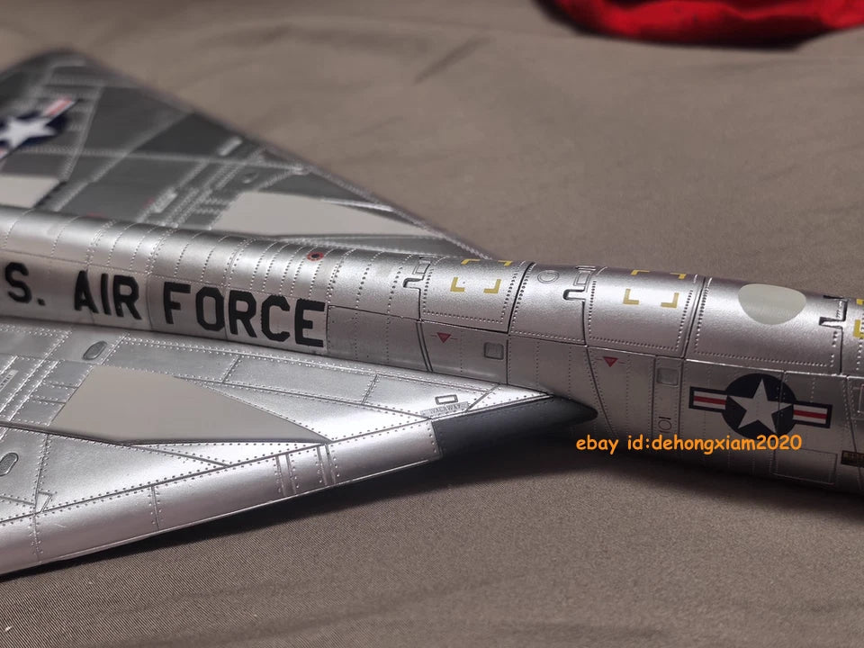 Calibre B-58 1:72 Supersonic Strategic Bomber Bendix Trophy Winner Dayton Museum 07FC0E-D4 - KOEEK