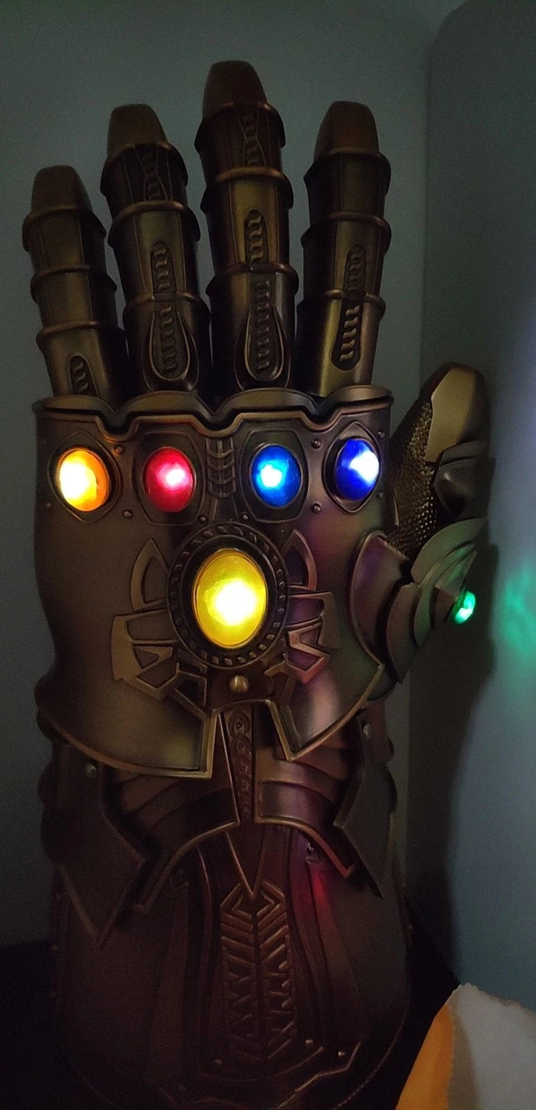 HCMY Thanos Infinity Gauntlet Full Metal 1:1 Wearable Cosplay Statue LED Instock HCMY - KOEEK