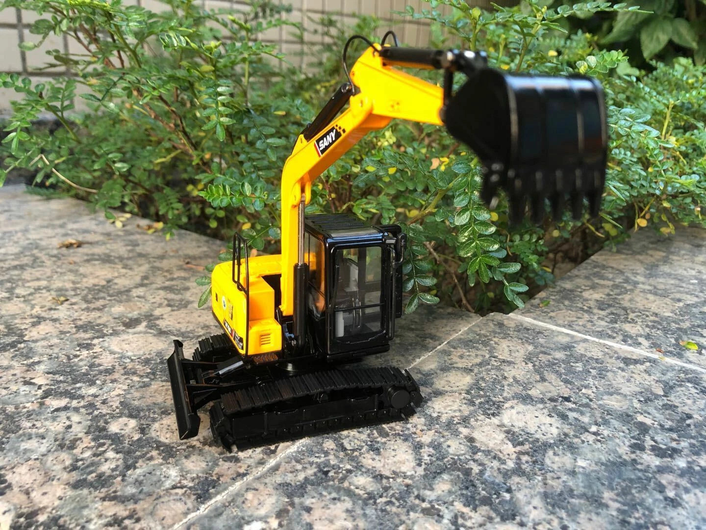 SANY 1/35 Construction Vehicle Car SY75C-9 Diecast Excavator Collect Model Toy SANY - KOEEK