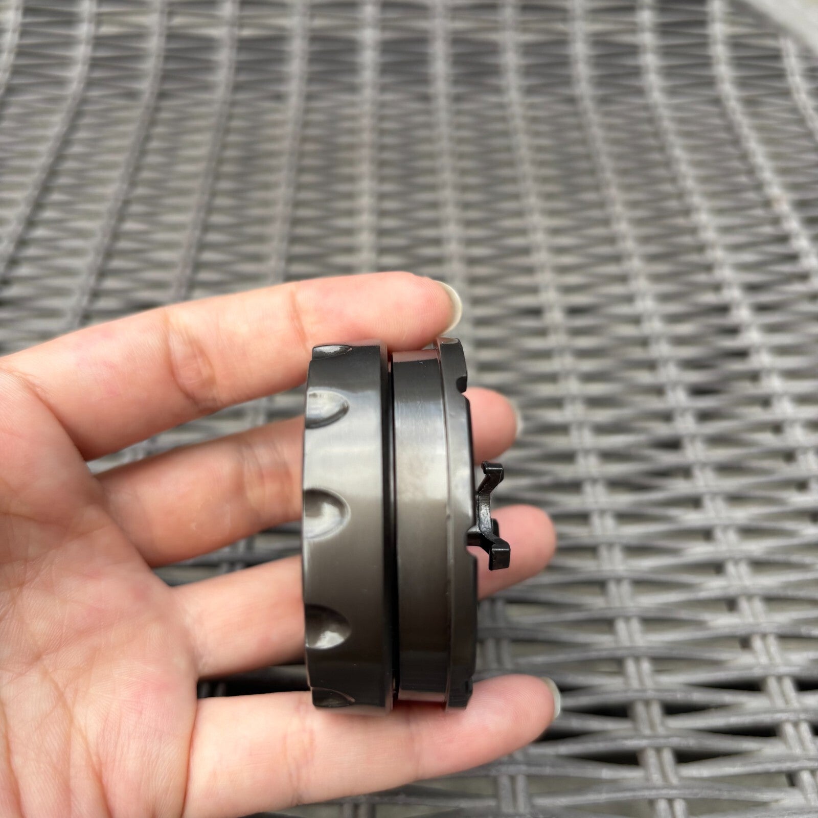 Metal Fingertip Gyro Roulette Dice for Dungeons and Dragons Spinner EDC Dice Toy 07FC0E-D4 - KOEEK