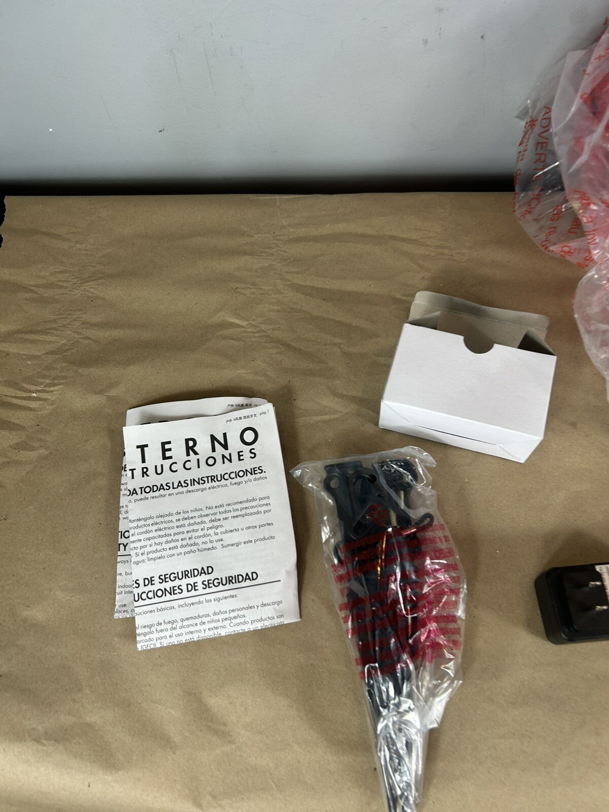 Authentic GEMMY Snoopy On Dog House Lighted Christmas Inflatable Un In Box GEMMY - KOEEK