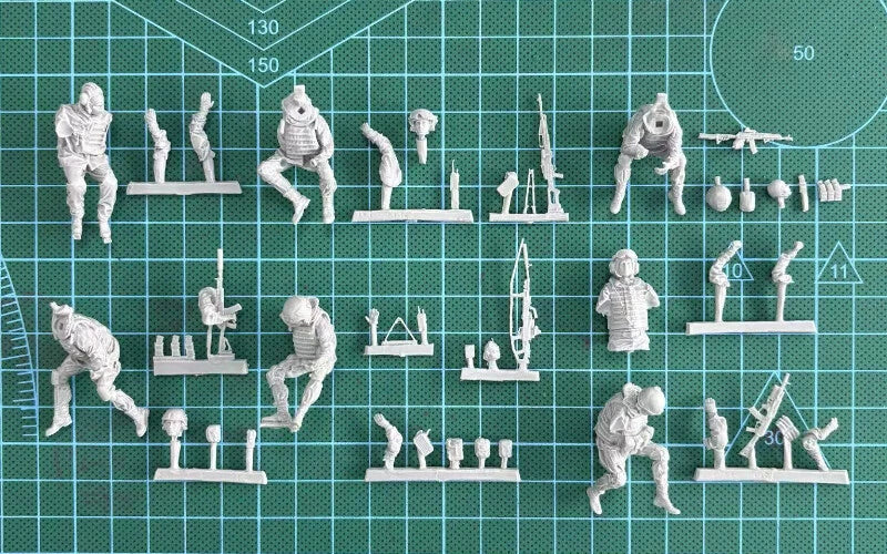 1/35 Resin Model Kit Modern Special Forces Riding 7 Figure Unassembled Unpainted 07FC0E-D4 - KOEEK