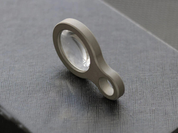 Outdoor Survival Portable Titanium Magnifying Glass Lens Handheld Pendant EDC EDC - KOEEK