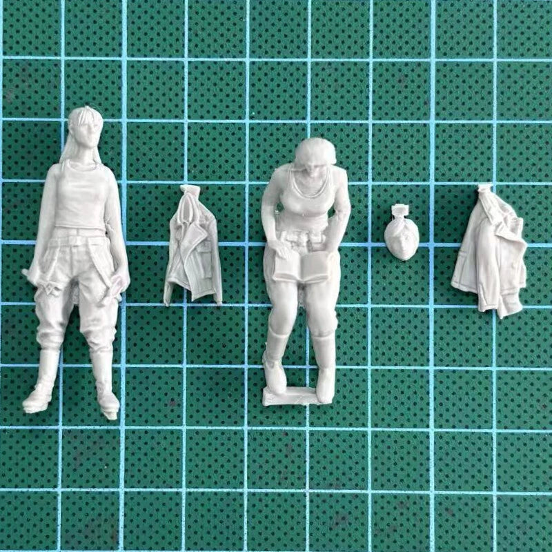 1/35 Resin Figure Model Kit Female Tank Repairer 2 Figures Unassembled Unpainted 07FC0E-D4 - KOEEK