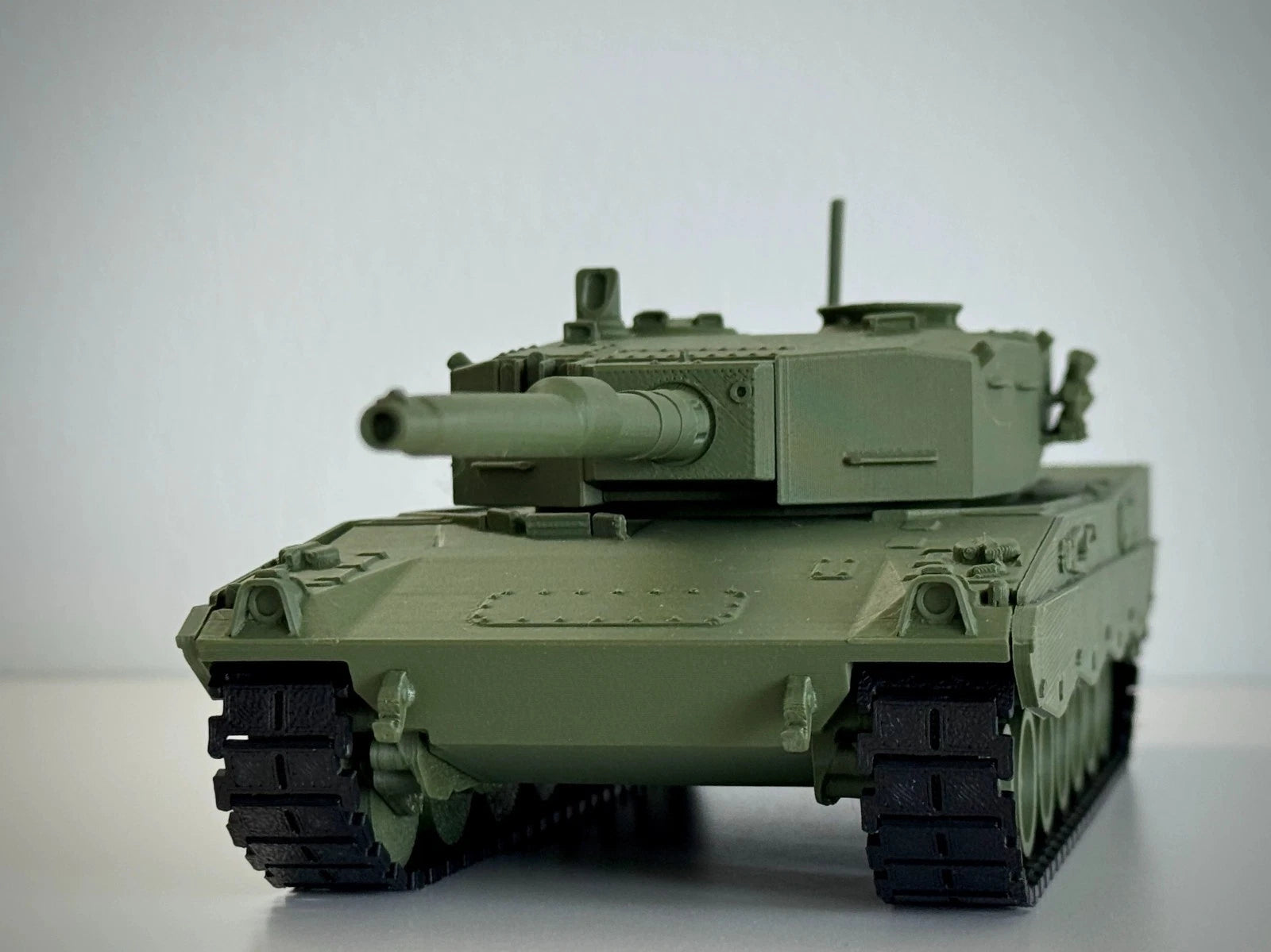 Leopard 2AV Prototype Main Battle Tank Model Modern Military Collection Desktop 07FC0E-D4 - KOEEK