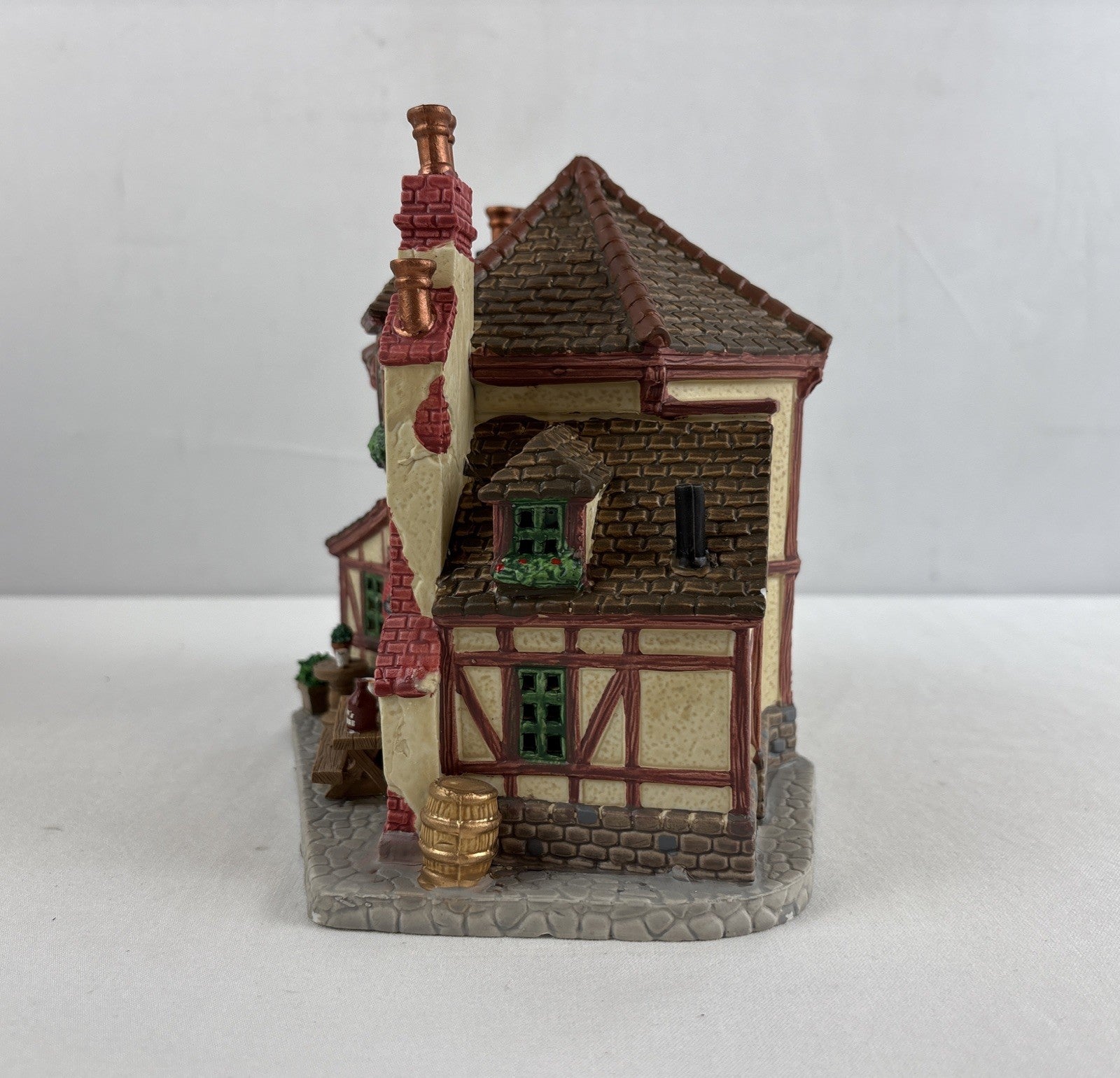 Lemax 2017 Hamiltons Ale House #75250 Christmas Village  With Light LEMAX - KOEEK