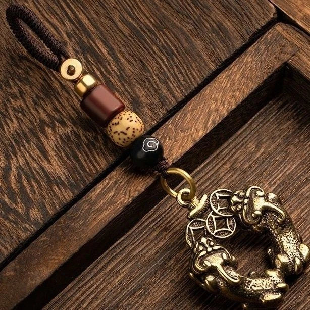 Double Bite Pi Xiu Brass Mobile Pendant U Disk Keychain Retro Unisex Handmade 07FC0E-D4 - KOEEK