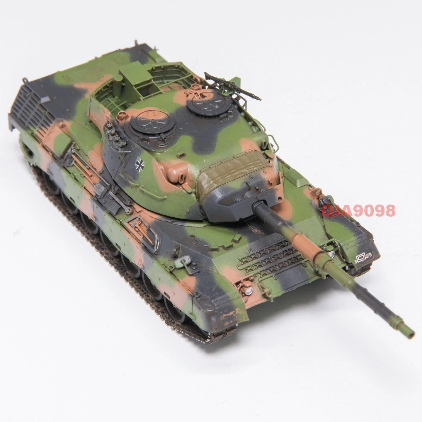 1/72 Scale German Leopard 1 Main Battle Tank A1A1 Type Painted Resin Model 07FC0E-D4 - KOEEK