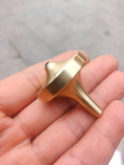 Brass Hand Twisting Spinning Top Gyro Gyroscope Collection Spinner EDC Toy 07FC0E-D4 - KOEEK