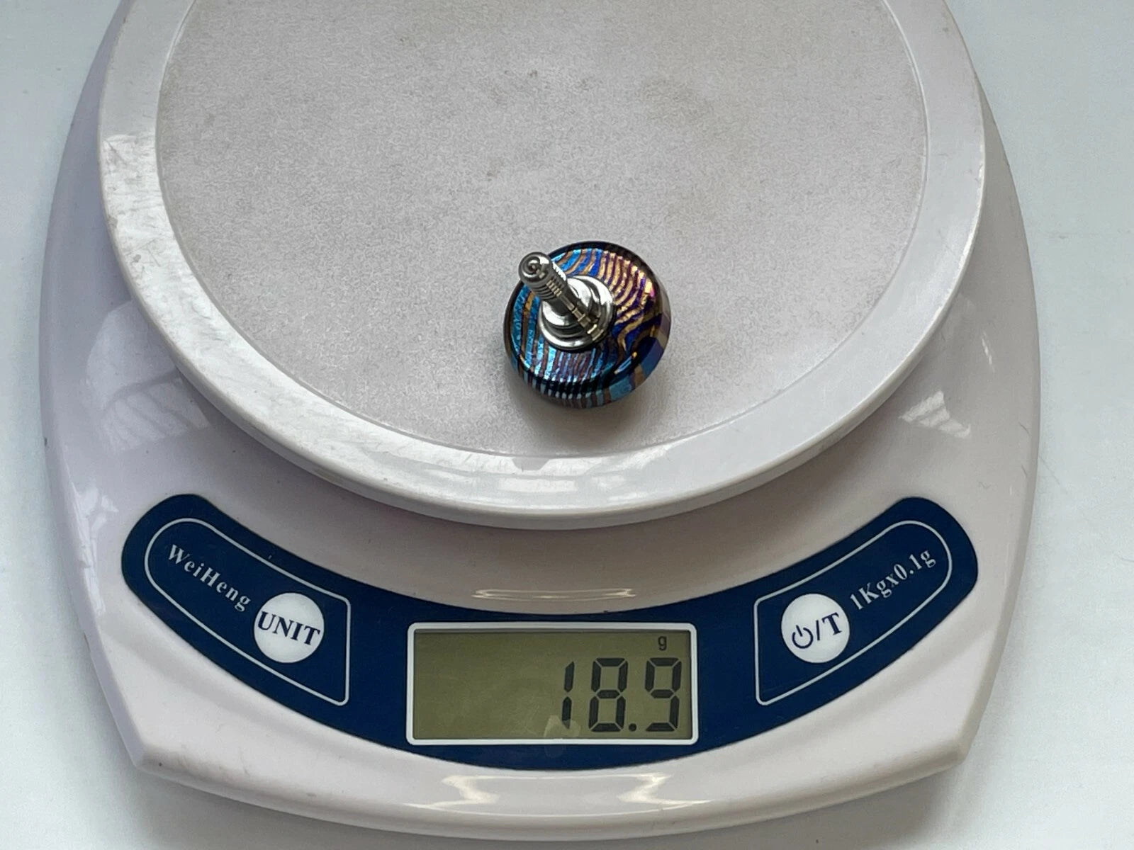 Titanium+Tima Damascus Hand Twisting Spinning Top Gyro Gyroscope Spinner EDC Toy 07FC0E-D4 - KOEEK