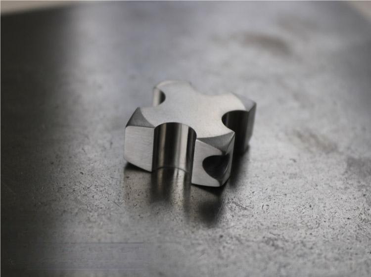 Titanium Alloy Cross Shape Knife Lanyard Bead Paracord Necklace Pendant EDC DIY 07FC0E-D4 - KOEEK