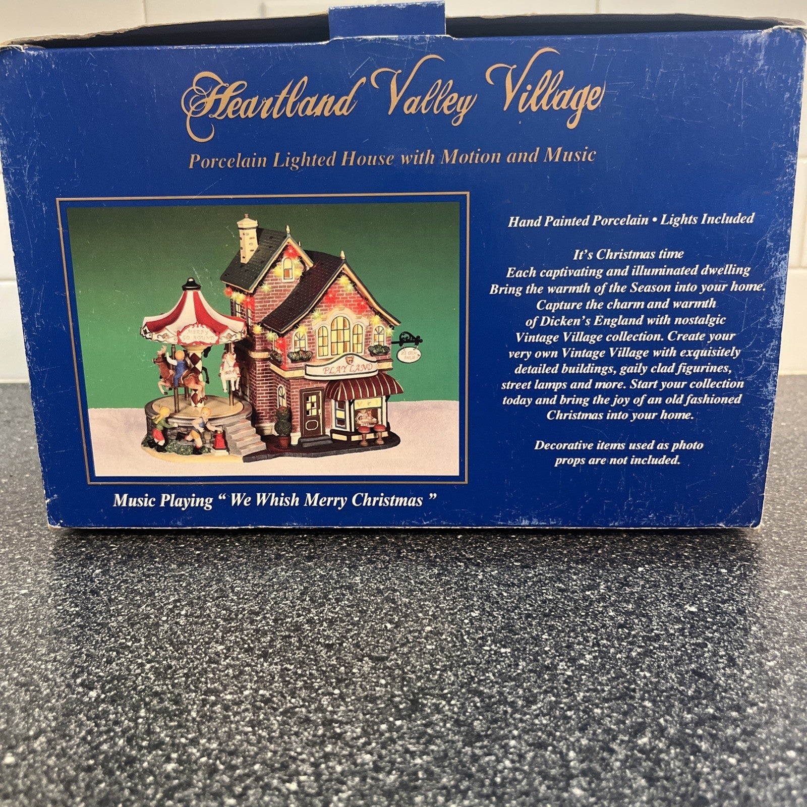 Heartland Valley Village Lighted House with Music and Motion Playland Carousel HEARTLAND - KOEEK