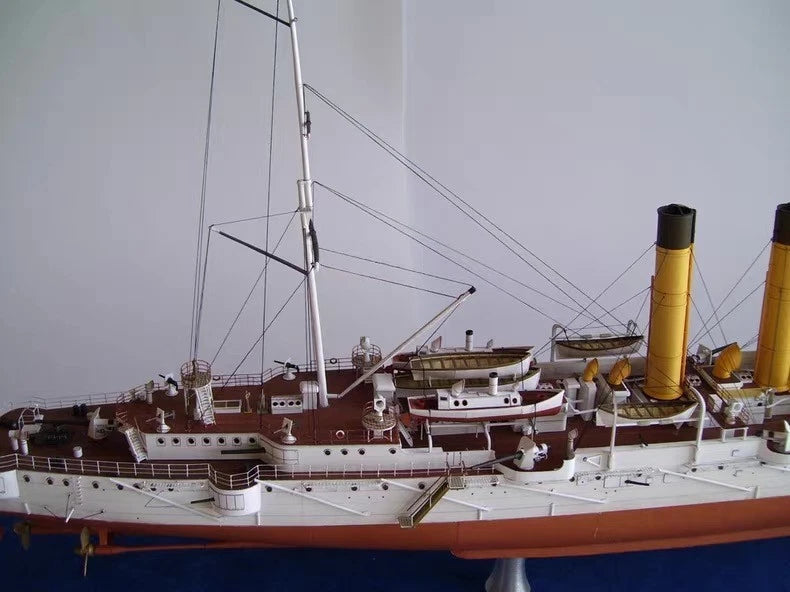 1/200 WWI Russian Askold Armored Cruiser Paper Model High Difficulty 07FC0E-D4 - KOEEK