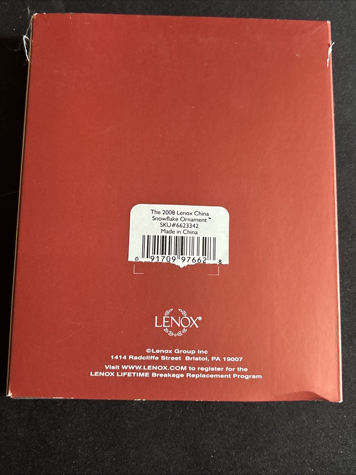 Lenox 2008 Annual Snowflake Ornament with Crystal Gems- Red•Green•White•Gold LENOX - KOEEK