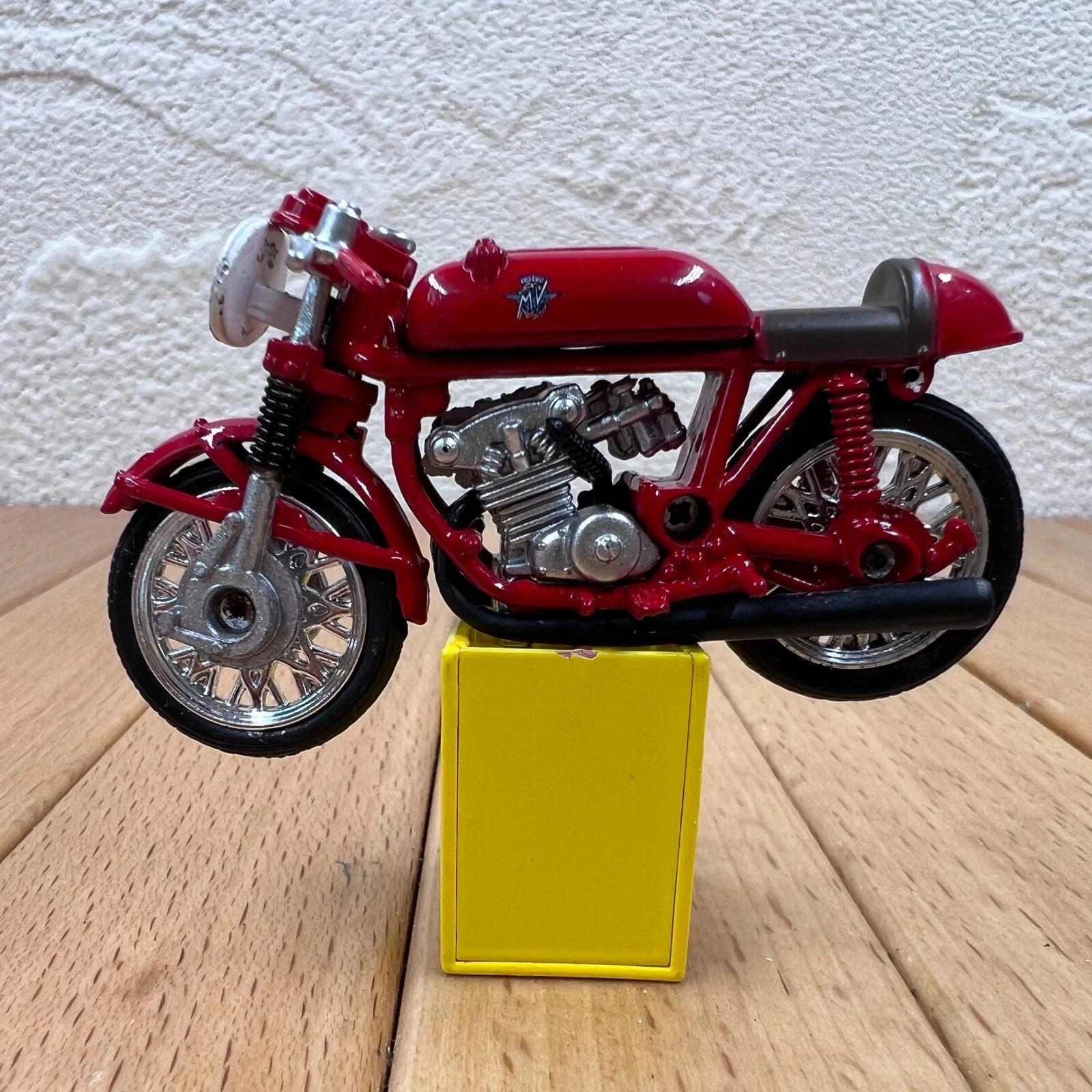 1/32 MV Agusta Classic Red Diecast Model Vintage Racing Motorcycle Display 07FC0E-D4 - KOEEK