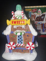 Lemax Christmas The Candy Shop Polyresin Lighted Building Christmas Village LEMAX - KOEEK