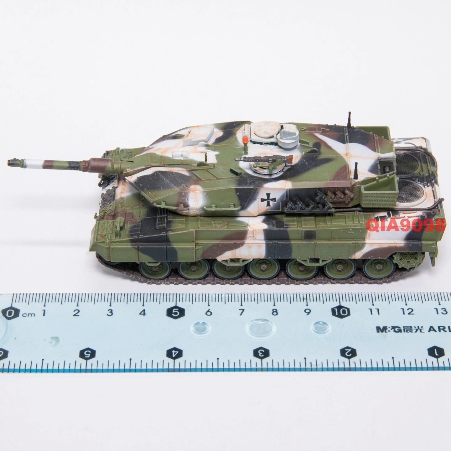 1:72 Scale German Leopard 2A5 Main Battle Tank Snow Camo Metal Plastic Model 07FC0E-D4 - KOEEK