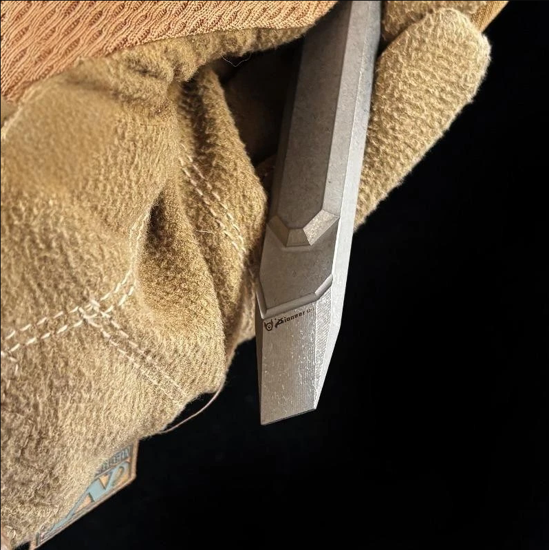 Titanium Alloy Pry Bar Crowbar EDC Pocket Outdoor Multi Tools Portable Keychain 07FC0E-D4 - KOEEK