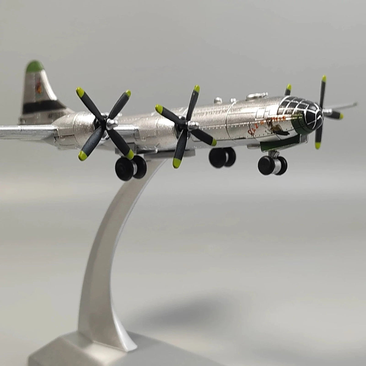 1：200 US World War II  B-29 Superfortress Bomber Military Alloy Model Collection 07FC0E-D4 - KOEEK