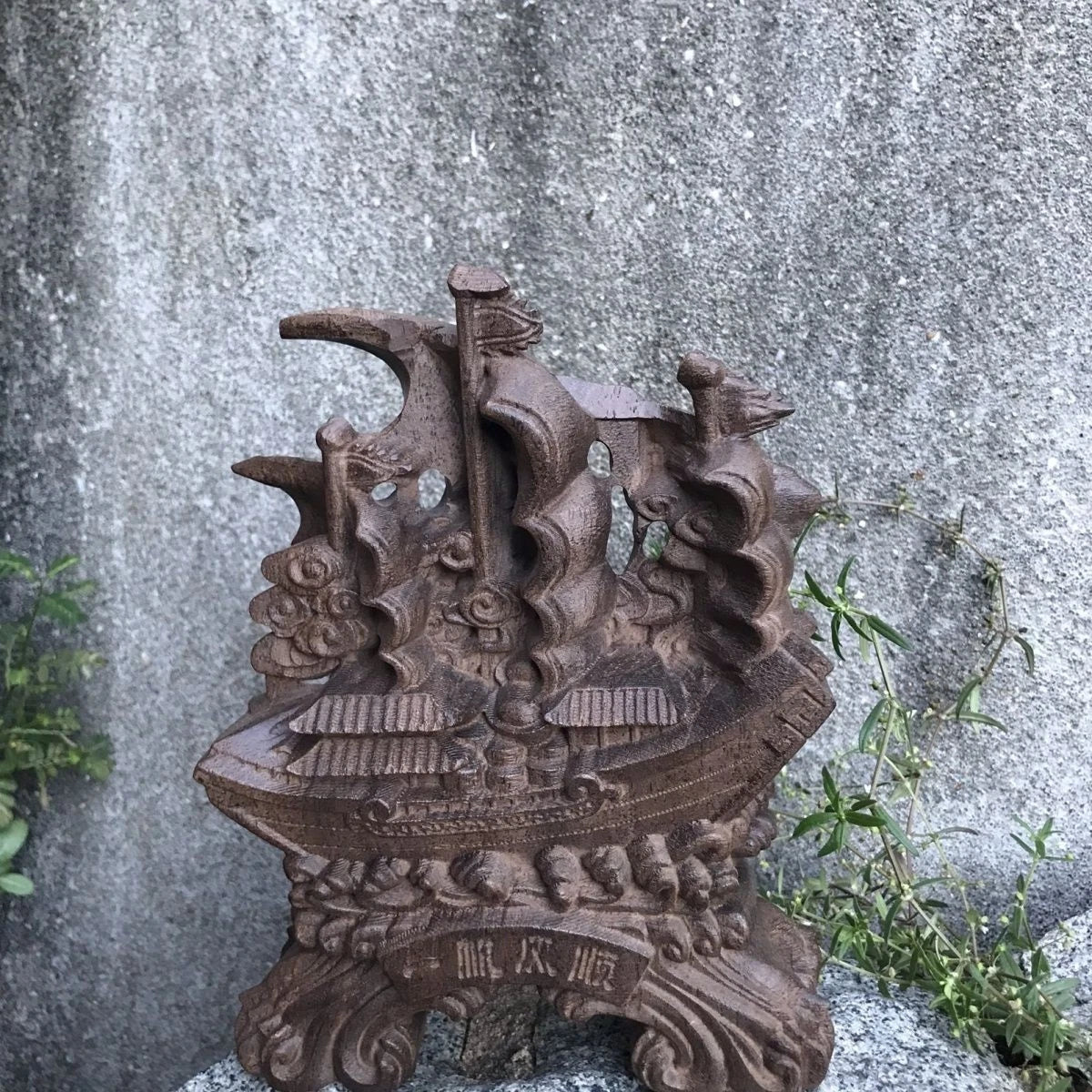 Agarwood Carved One-Piece Feng Shui Dragon Boat Figurine Office Home Decor 07FC0E-D4 - KOEEK