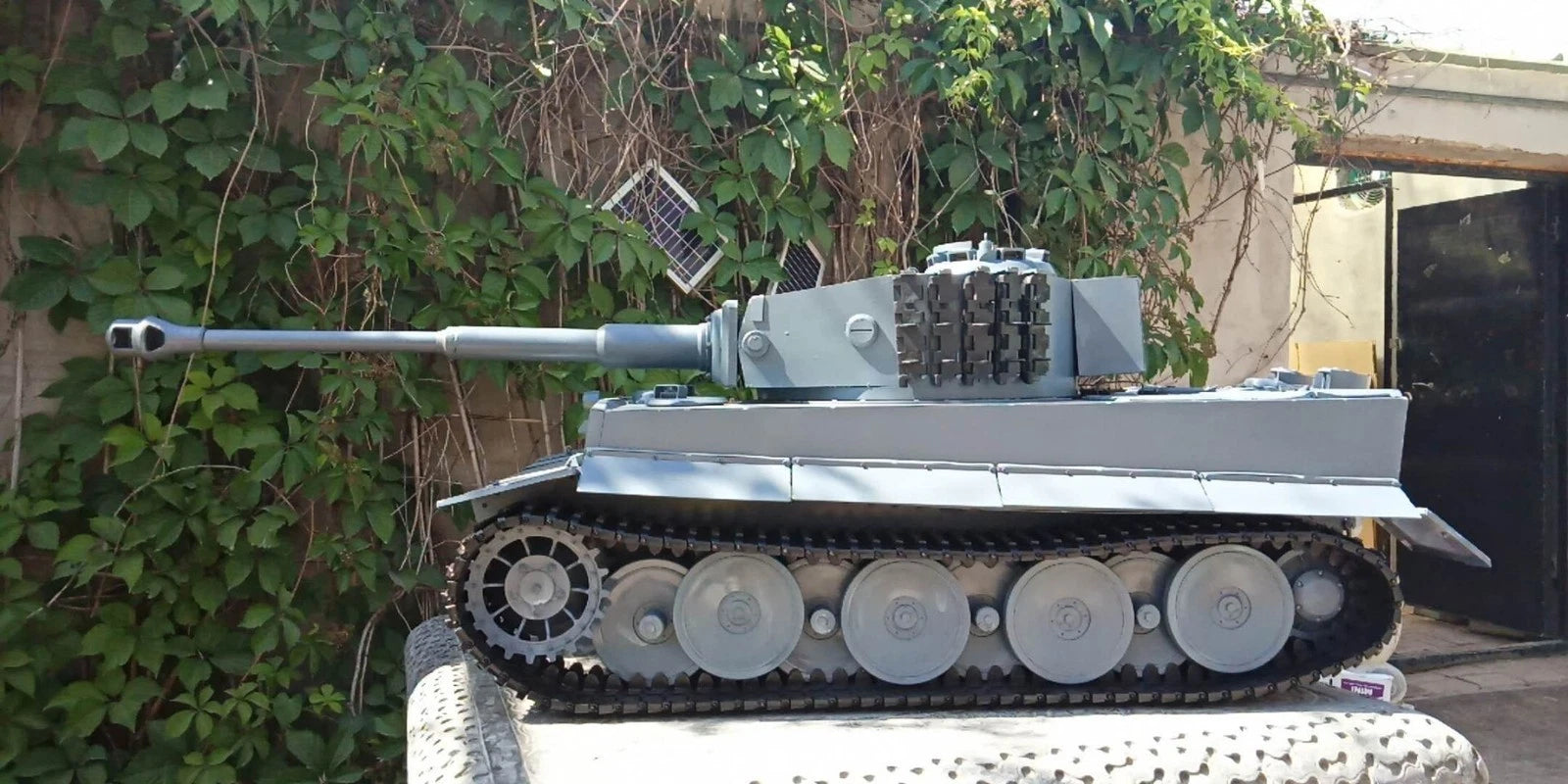 AFV 1/6 WWII German Panzerkampfwagen VI Ausf. E (Tiger I) Heavy Tank Model Toys AFV - KOEEK
