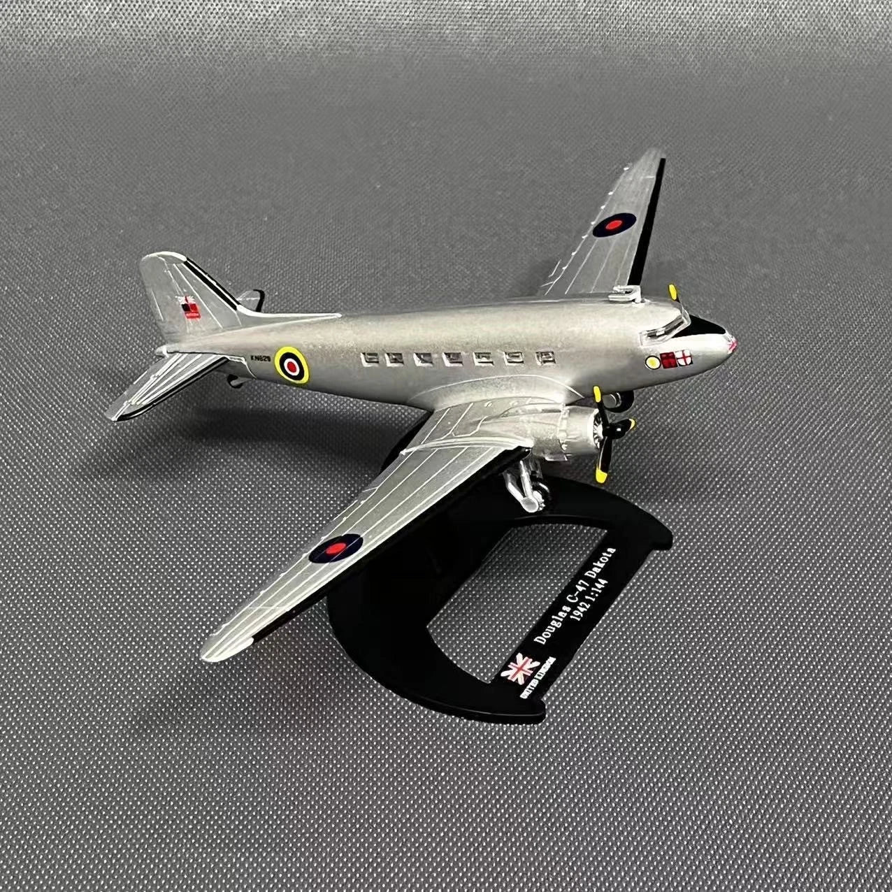 1:144 Douglas C-47 Dakota Transport Aircraft Model Diecast Military Collection 07FC0E-D4 - KOEEK