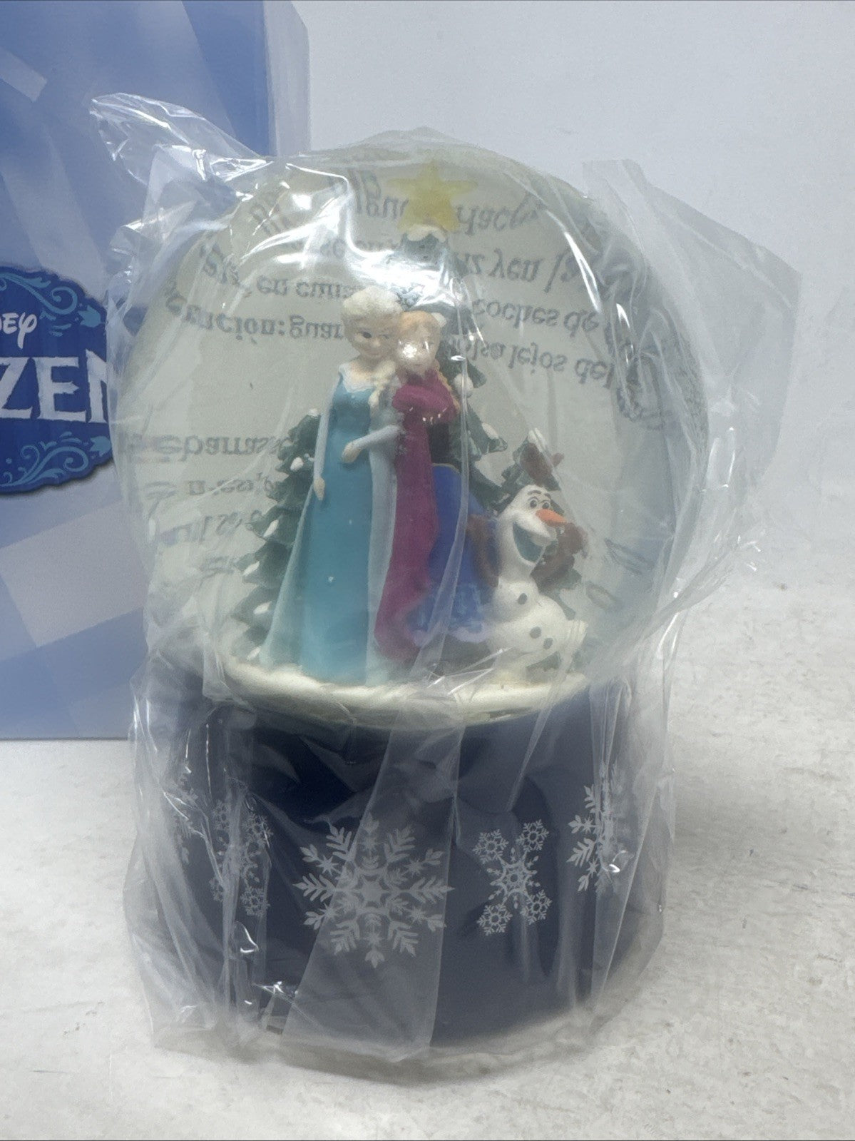 DISNEY FROZEN SNOW GLOBE CHRISTMAS LIGHT UP MUSICAL LET IT GO - 53 DISNEY - KOEEK