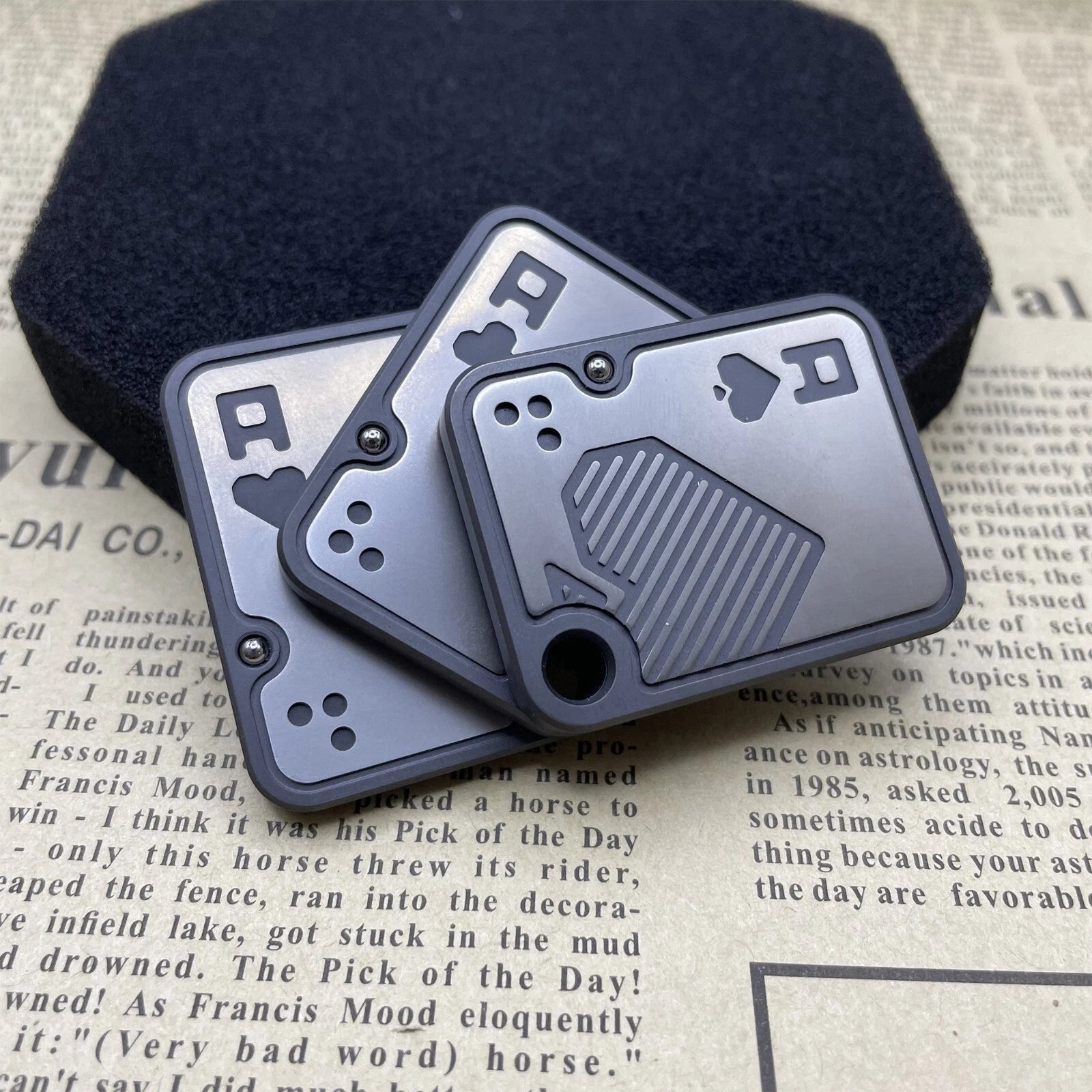 Poker Card LAUTIE 3.0 AAA AKQ Fidget Slider Zirconium EDC Stress Relief Toy Gift 07FC0E-D4 - KOEEK