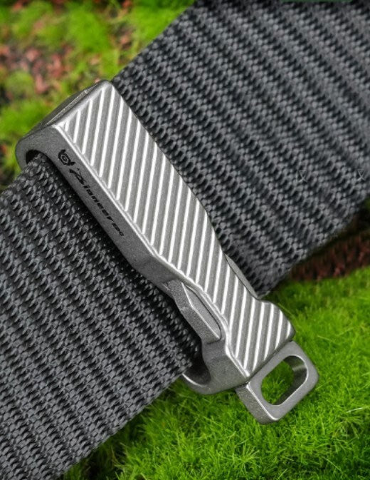 Titanium Alloy Belt Buckle EDC Portable Men‘s Belt Clip  Waist Hang Keychain 07FC0E-D4 - KOEEK