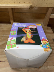 Disney Airblown Inflatable Pooh 4 Ft Christmas Lights Up Gemmy 2004 Rare GEMMY - KOEEK
