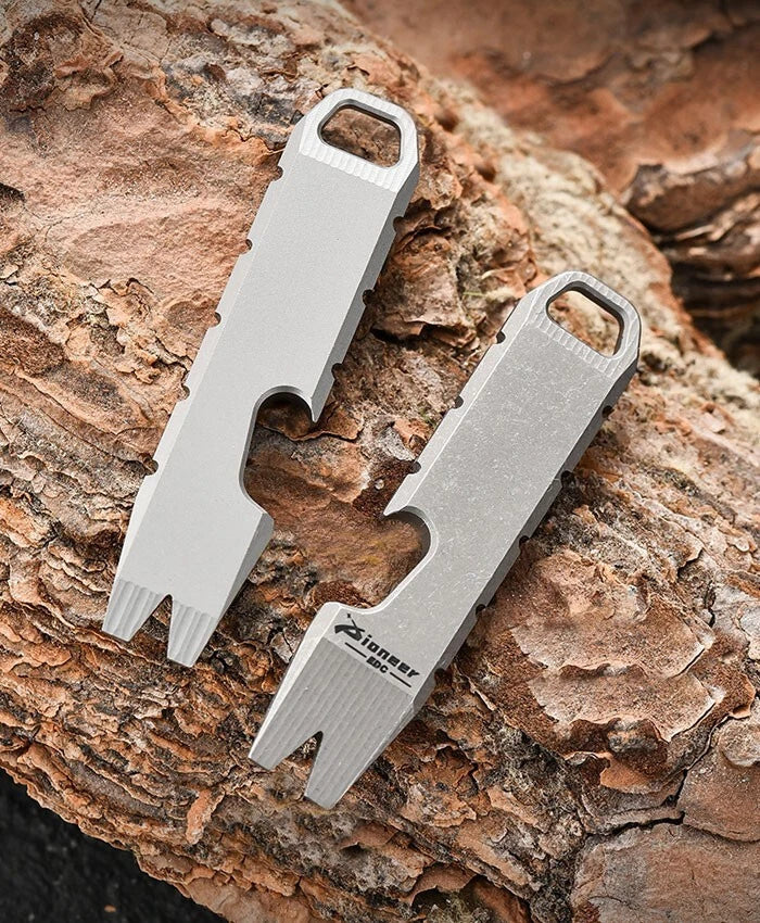 EDC Mini Titanium Alloy Keychain Multi Tool Pocket Pry Bar Crowbar Opener Cutter 07FC0E-D4 - KOEEK