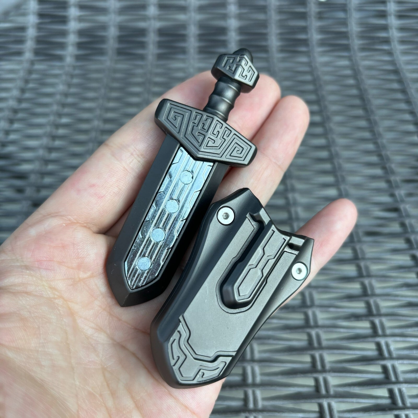 EDC Swords Mechanical Magnetic Push Slider Metal Toys Decompression Fidget Toys 07FC0E-D4 - KOEEK