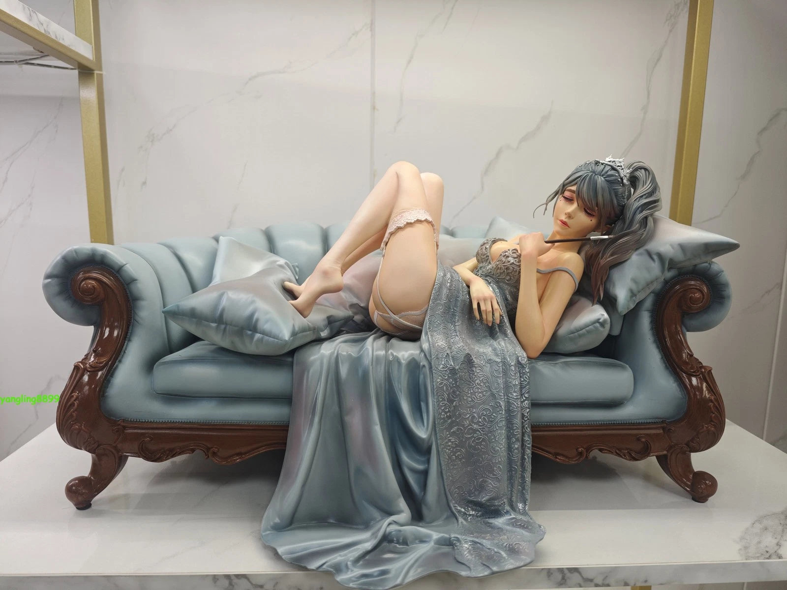 Ghost Blade The Glance Resin Statue Lying on sofa 1/4 Model Figure Decor Collect 07FC0E-D4 - KOEEK