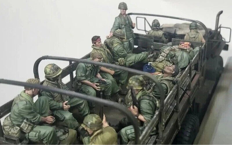 1/35 Resin Model Kit Vietnam War US Tourists 11 Figures Unassambled Unpainted 07FC0E-D4 - KOEEK