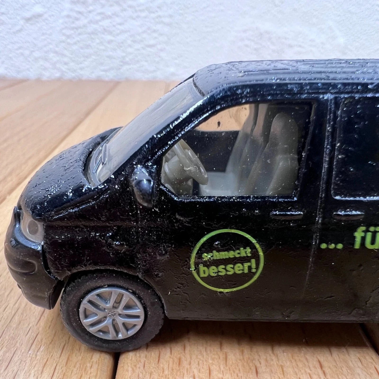 1/64 Volkswagen T4 Van Diecast Model Loose  Van Paint Flaw 07FC0E-D4 - KOEEK