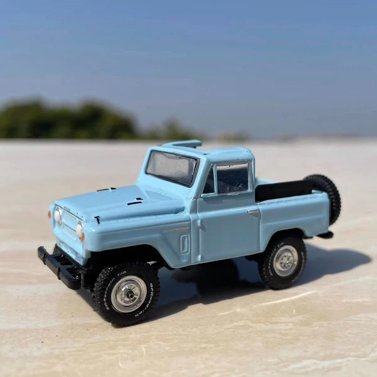 1:64 Nissan Patrol Blue Diecast Metal Car Model Missing Top SUV Collectible 07FC0E-D4 - KOEEK