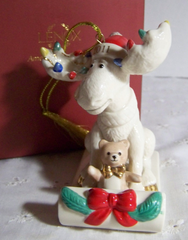 LENOX 2011  Merry Moosecapades Ceramic Christmas Ornament LENOX - KOEEK