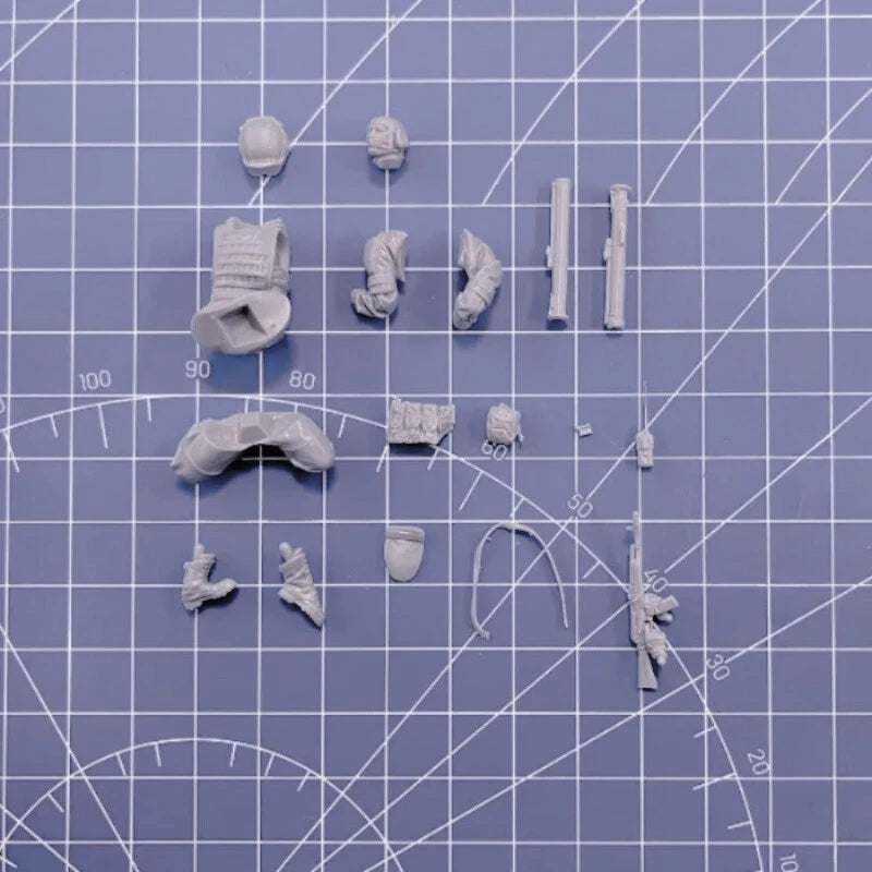 1/35 Resin Figure Model Kit Russian Modern Infantry Unassembled Unpainted 07FC0E-D4 - KOEEK