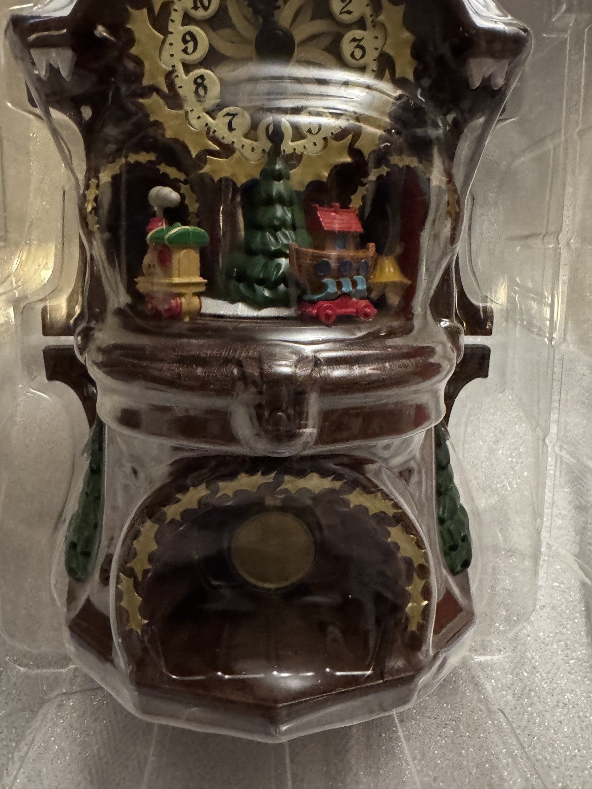 2017 HALLMARK KEEPSAKE SANTA’S CHRISTMAS CLOCK MAGIC LIGHTS SOUND REMOTE UN HALLMARK - KOEEK