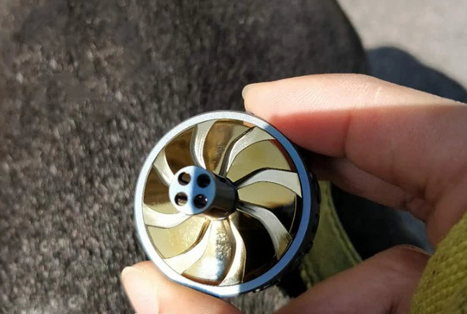 Titanium Alloy Hand Twisting Spinning Top Gyro Gyroscope Spinner Toys 07FC0E-D4 - KOEEK