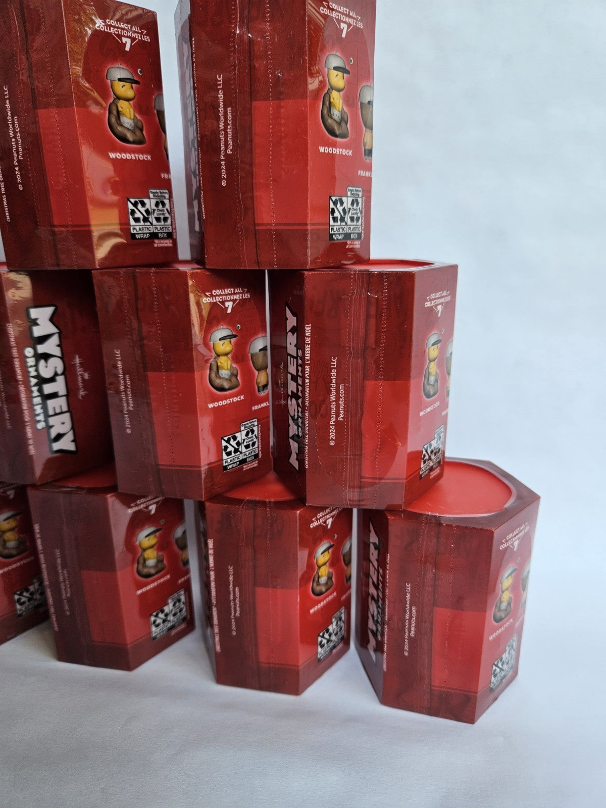 (12) Hallmark Peanuts Mystery Ornaments. Sealed. Lot Of 12. Surprise. HALLMARK - KOEEK