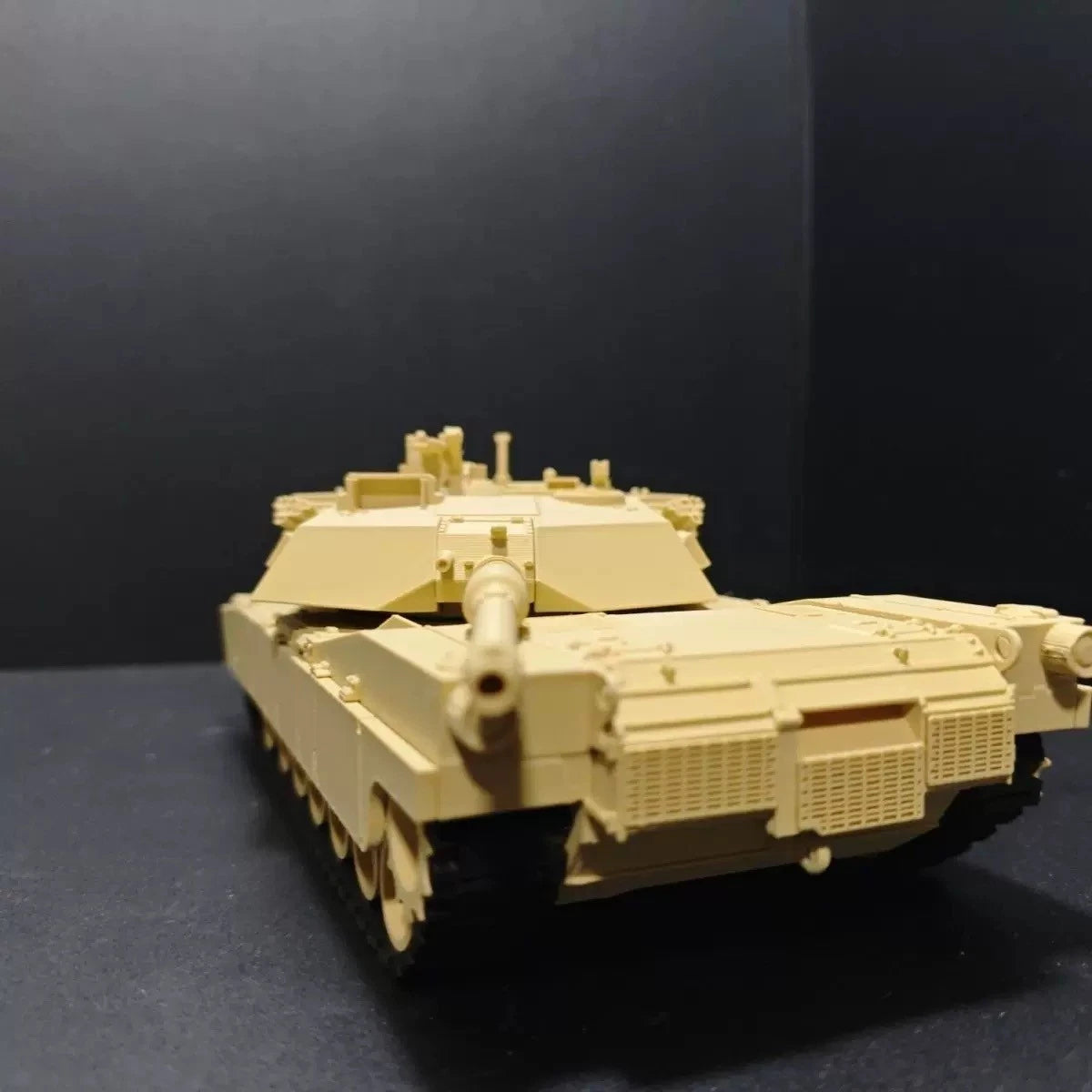 1:35M1A1 Abrams Tank Finished Model Rotatable Turret Movable Tracks Display 07FC0E-D4 - KOEEK