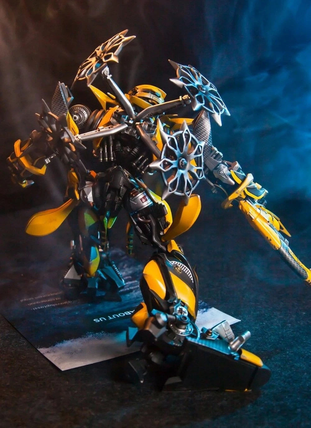 Comicave Transformers Bumblebee 1:18 Action Figure W/ Led Model Collection Boxed COMICAVE - KOEEK