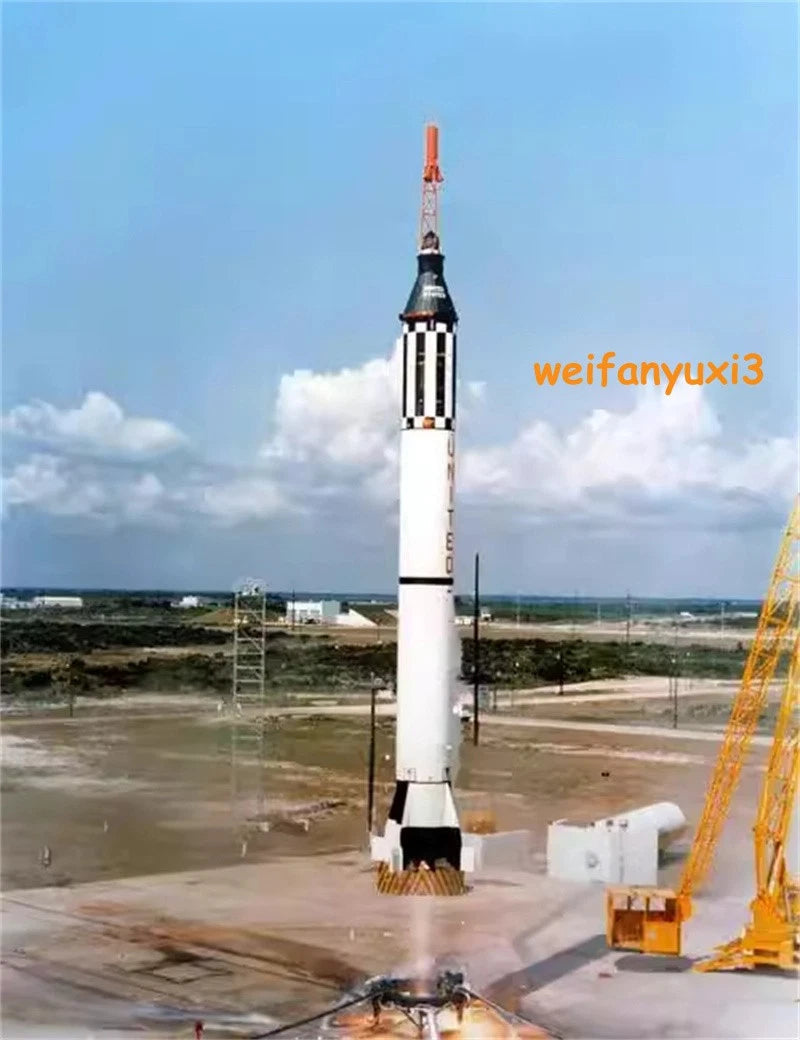 1/72 Scale Mercury-Redstone Carry Rocket Spacecraft Painted Model Toys Gifts 07FC0E-D4 - KOEEK
