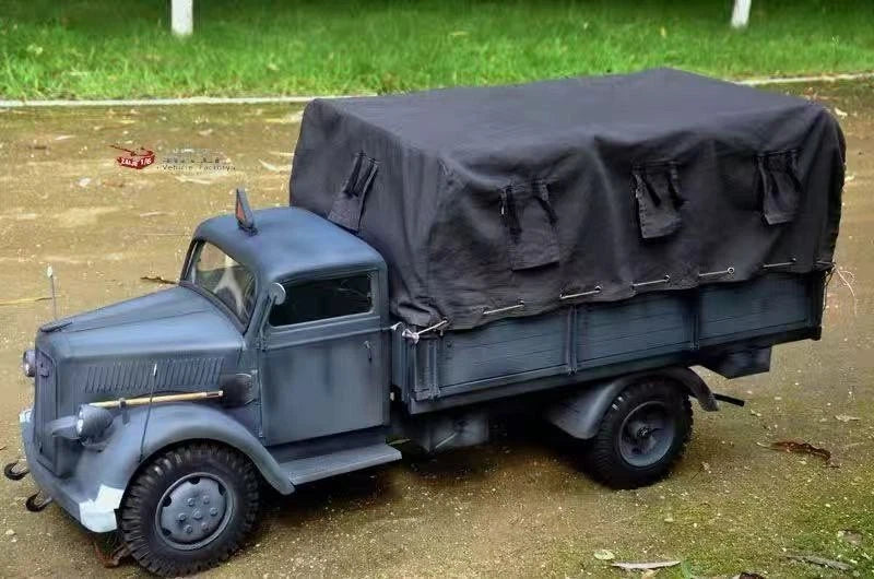 GO-TRUCK 1/6 WWII German Blitzkrieg Opel Truck Metal Model Grey Color In Stock GO-TRUCK - KOEEK