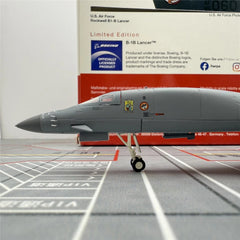 STOCK Herpa Wings 1/200 USAF B-1B Lancer, alloy bomber model 572903 Collection 07FC0E-D4 - KOEEK